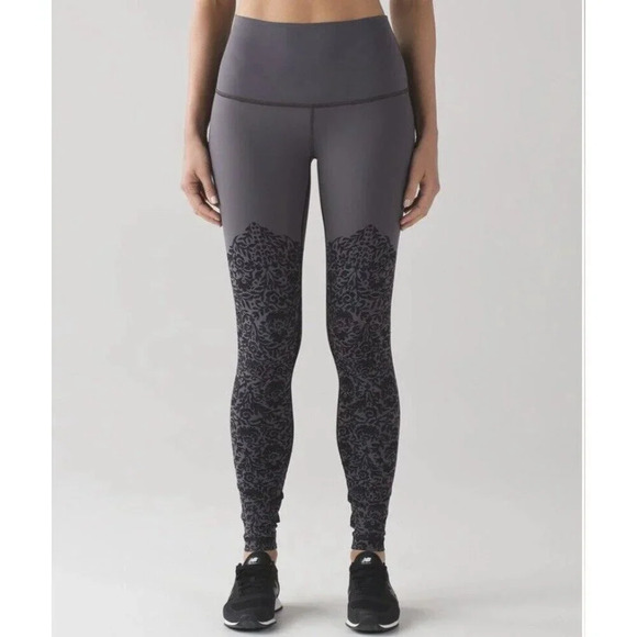 Lululemon Wunder Under Pant (Hi-Rise) Ooh-la-lace Wunder Under size 8 EUC - Picture 1 of 6